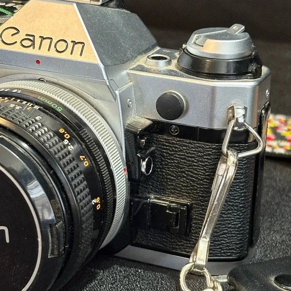 Canon AE-1 Program 35mm SLR Film Camera with 50mm Lens Kit, Tested and Working!